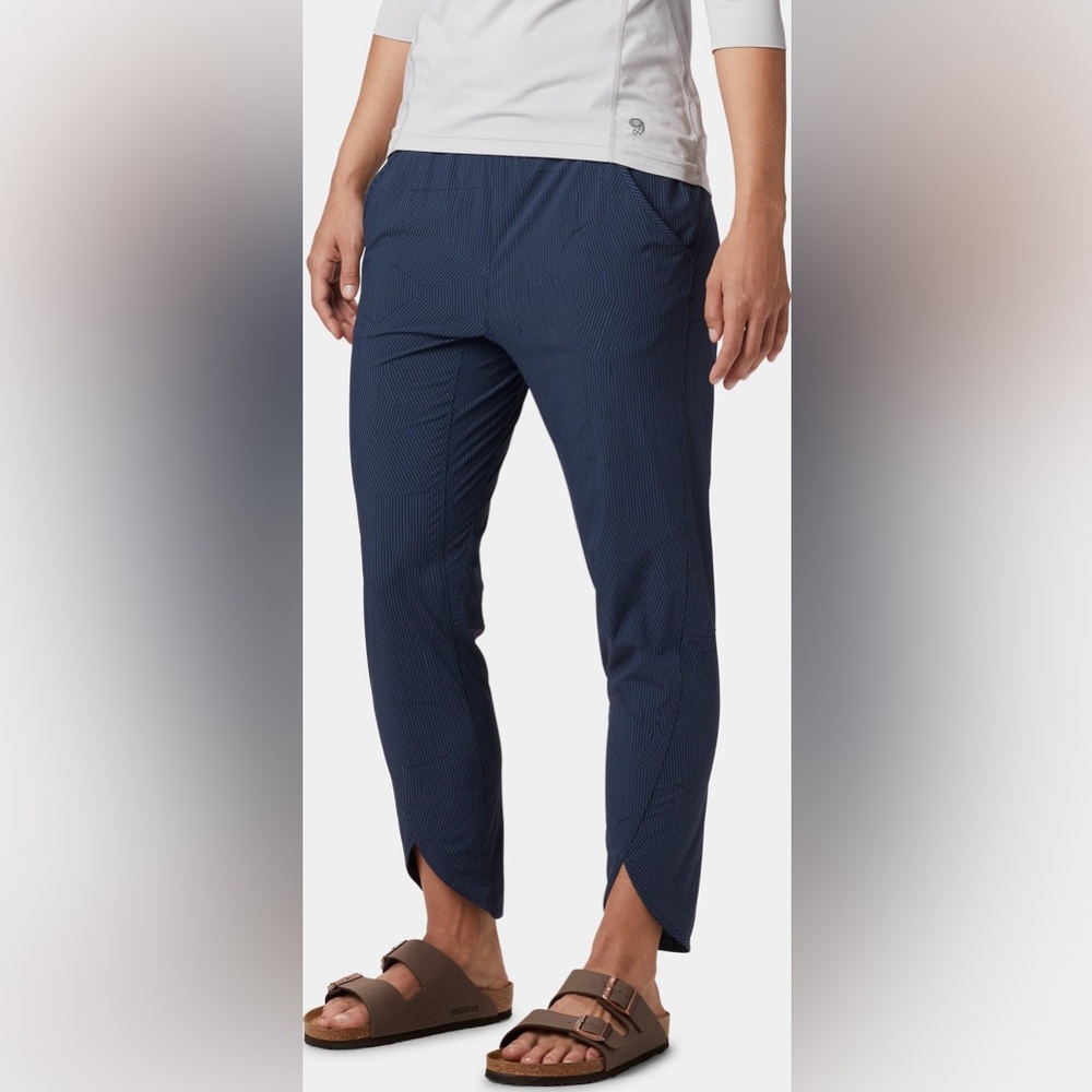 NWT Mountain Hardwear Railay Ankle Pants Navy Striped